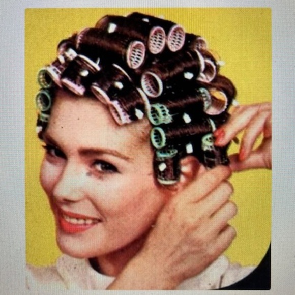 Don't let today be a waste of hair and makeup🫦 - Picture 12 of 14